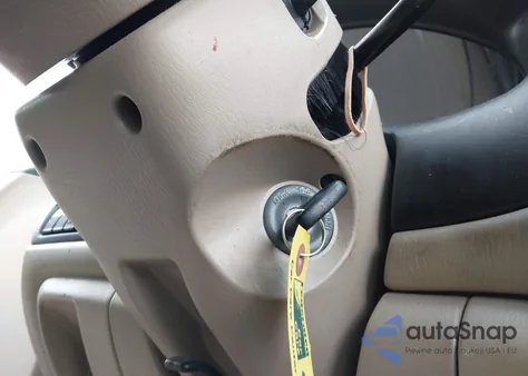 2004 Mazda Mpv Lx z USA, uszkodzony, nr VIN JM3LW28A840517872